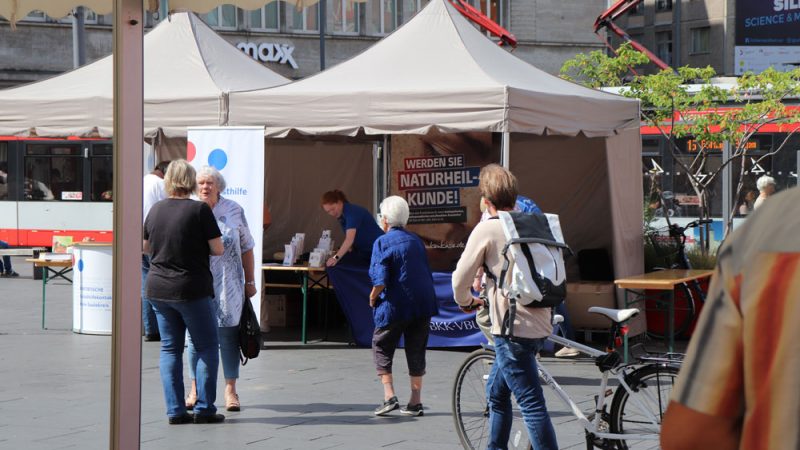 Apotheken- und Selbsthilfetag 2019 auf dem Marktplatz in Halle (Saale)